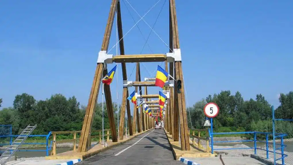 pod tisa - Moldova Invest